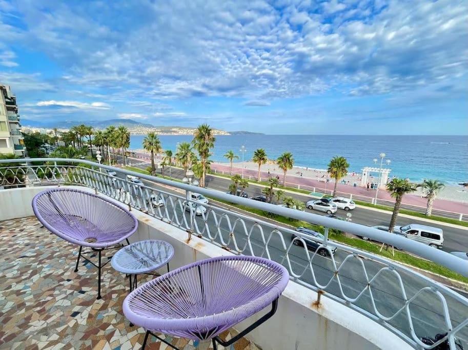 Beach Front, Superbe Appartement Pour 4 Personnes Nizza Esterno foto