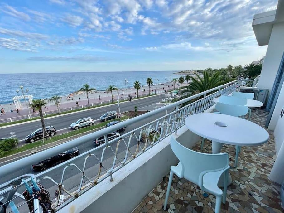 Beach Front, Superbe Appartement Pour 4 Personnes Nizza Esterno foto