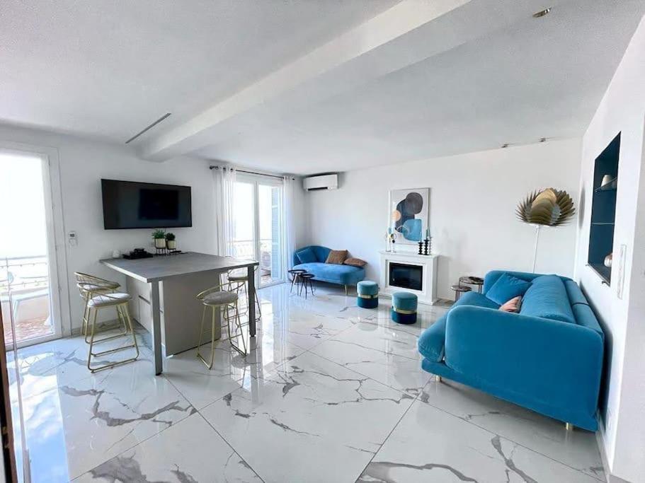 Beach Front, Superbe Appartement Pour 4 Personnes Nizza Esterno foto