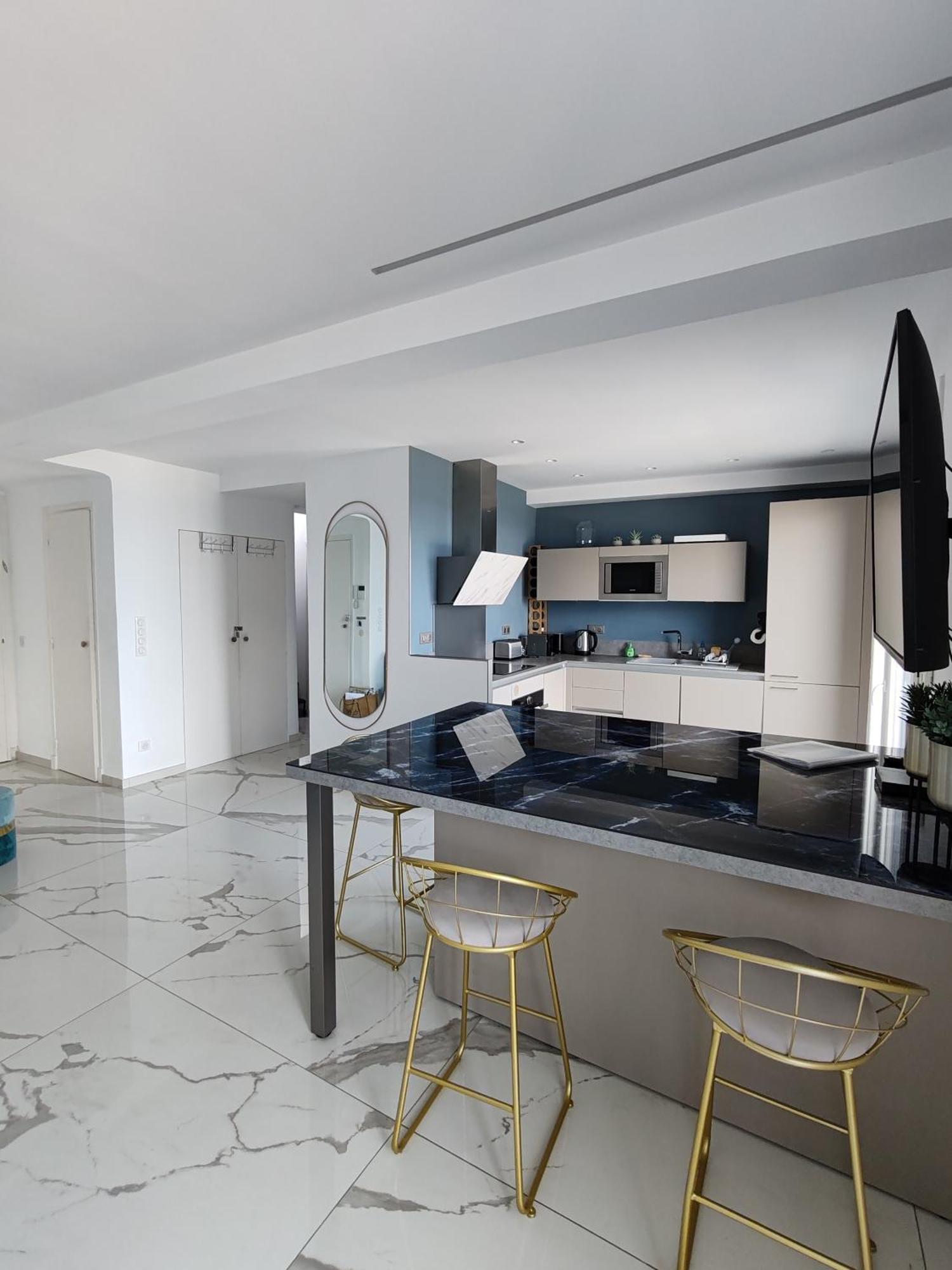 Beach Front, Superbe Appartement Pour 4 Personnes Nizza Esterno foto
